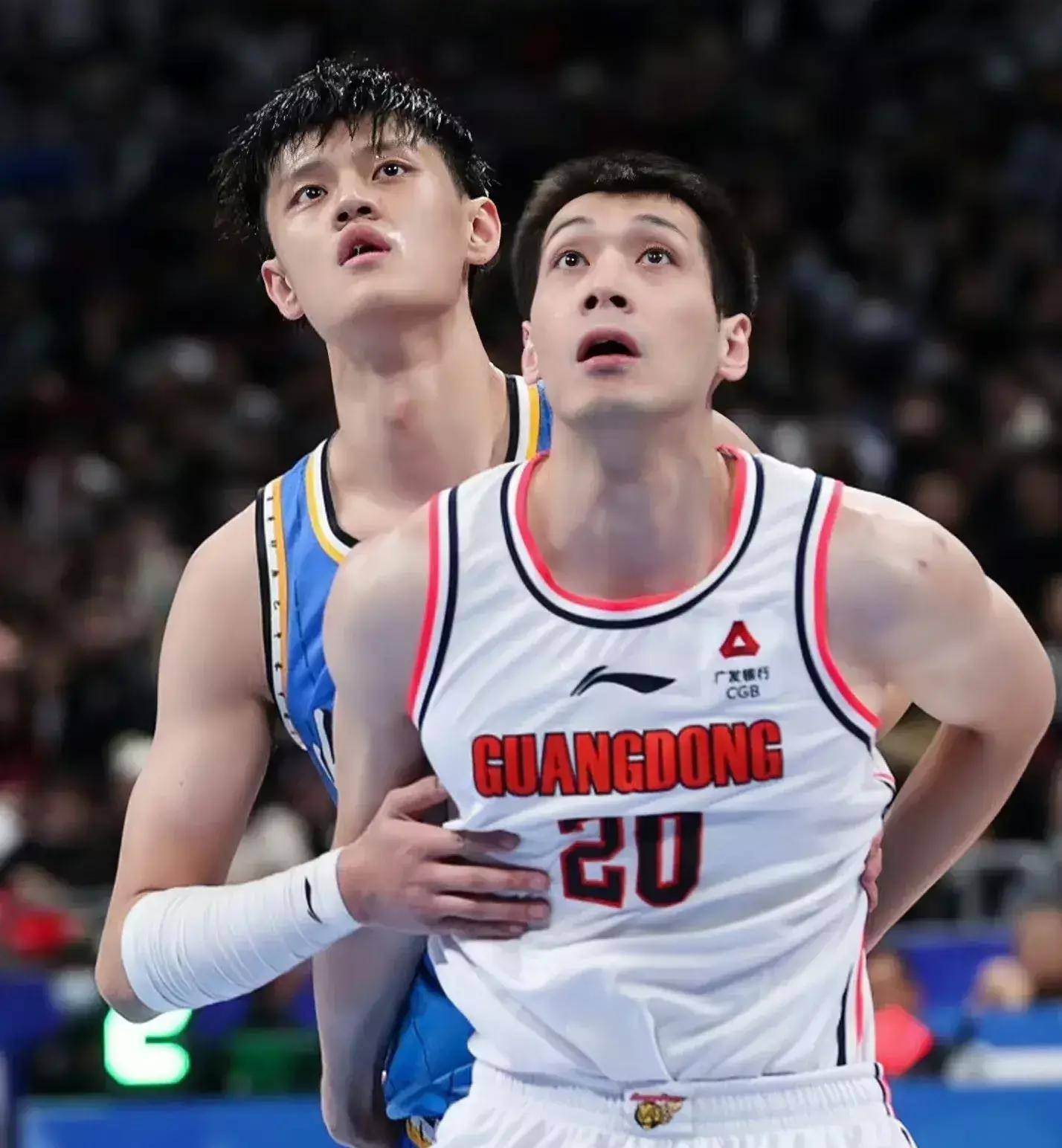 开云官网-包含转折点！罗马止住颓势；CBA常规赛窗口期攻防权衡；压力陡增；轮换策略成焦点的词条